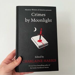 📚 4/25$ 📚 Crimes by Moonlight Hardcover Book
